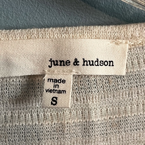 SELLING JUNE & HUDSON TOP SIZE S COLOR CREAM BNWT - Picture 3 of 11
